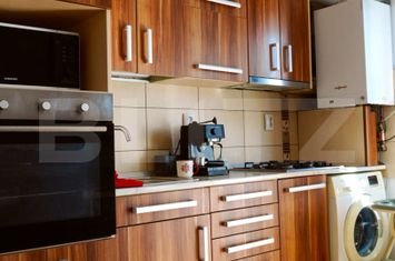 Apartament 3 camere de vanzare FLORESTI - Cluj anunturi imobiliare Cluj