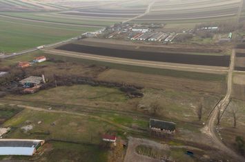 33 parcele intravilane 2 ha în Chișineu-Criș anunturi imobiliare Arad