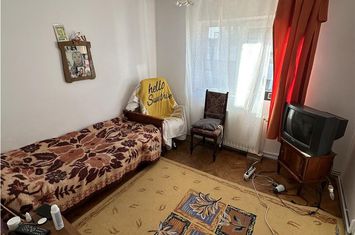 Apartament 3 camere de vanzare ARADULUI  - Timis anunturi imobiliare Timis