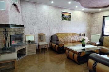 Vilă - 10 camere de vanzare SUCEAVA - Suceava anunturi imobiliare Suceava
