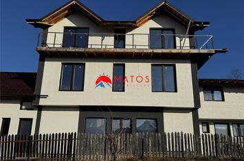 Vilă - 9 camere de vanzare VALEA DOFTANEI - Prahova anunturi imobiliare Prahova