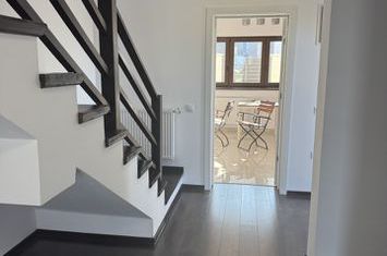 Casă - 4 camere de inchiriat CISNADIE - Sibiu anunturi imobiliare Sibiu