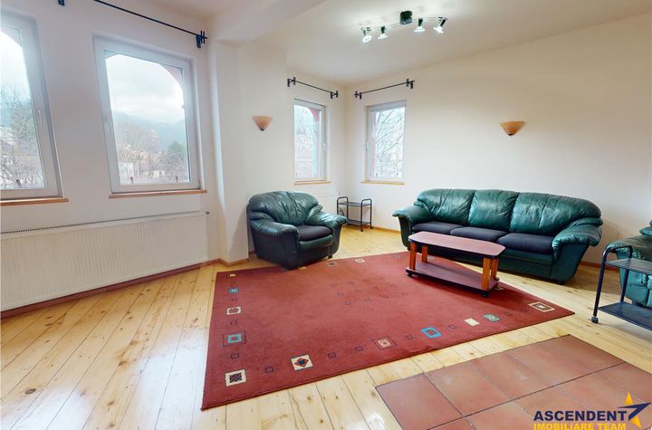 Vilă - 8 camere de vanzare CENTRUL CIVIC - Brasov anunturi imobiliare Brasov