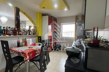 Apartament spatios Calea Martirilor anunturi imobiliare Timis