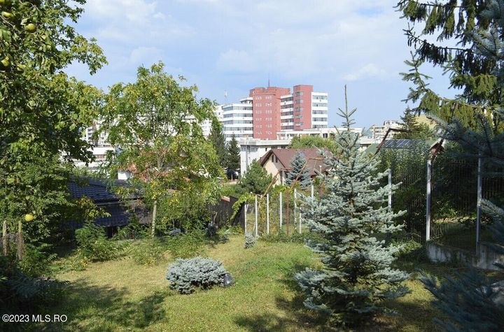 Casă - 3 camere de vanzare CENTRU - Arges anunturi imobiliare Arges
