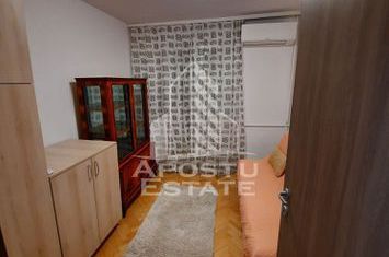 Apartament proaspat igienizat 3 camere,  Circumvalatiunii/ Iulius Town anunturi imobiliare Timis