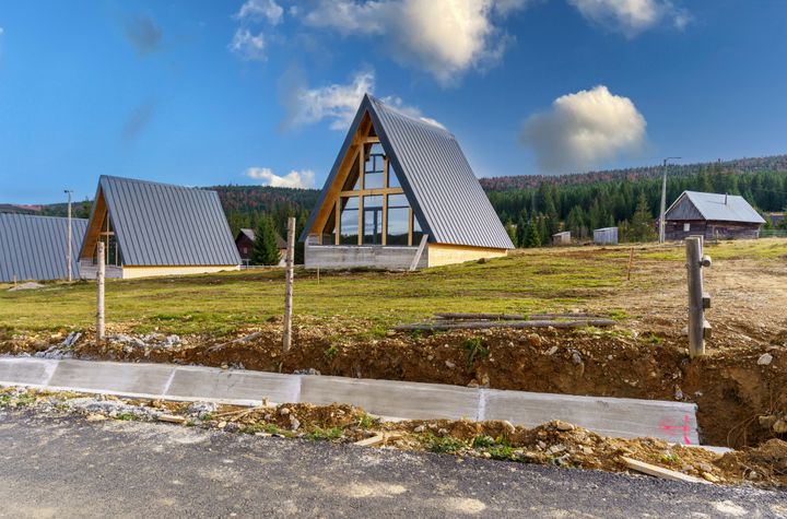 Casă - 8 camere de vanzare SMIDA - Cluj anunturi imobiliare Cluj