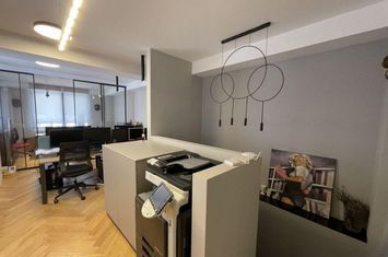 Apartament 3 camere de vanzare BANU MANTA - Bucuresti anunturi imobiliare Bucuresti