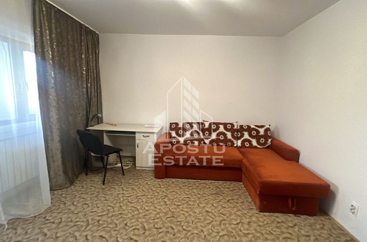 Apartament cu o cameră, decomandat, lift, zona Complex anunturi imobiliare Timis