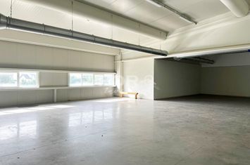 Spatiu industrial 700 mp de inchiriat in zona Oncea Oradea anunturi imobiliare Bihor