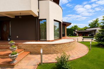 Foto 2 VILĂ INDIVIDUALĂ CU PISCINĂ 1.027 MP TEREN CLINCENI anunturi imobiliare Clinceni