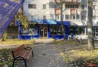 900 €, Spațiu comercial