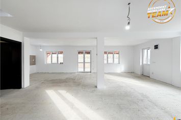 Casă - 4 camere de vanzare CENTRAL - Covasna anunturi imobiliare Covasna
