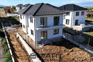 Vilă - 4 camere de vanzare POPLACA - Sibiu anunturi imobiliare Sibiu