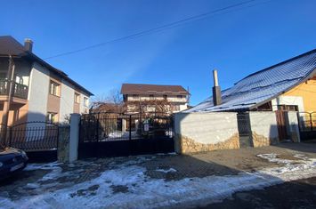 Vilă - 11 camere de vanzare RADAUTI - Suceava anunturi imobiliare Suceava