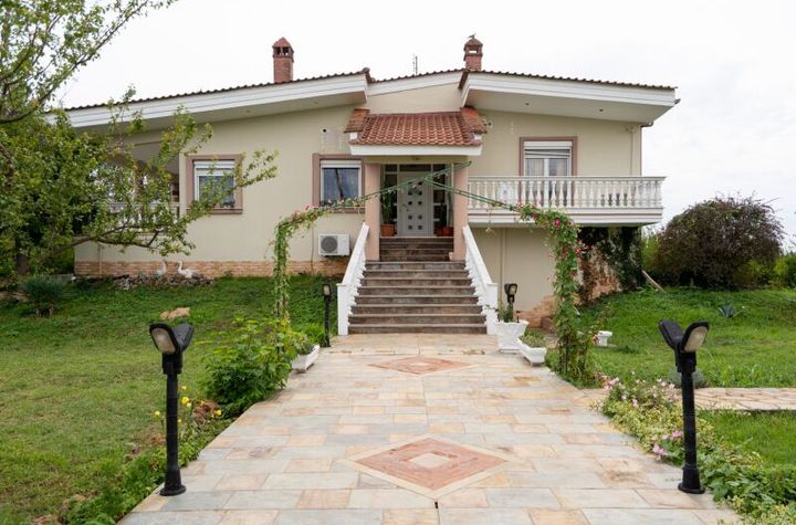 Casă individuală 369 mp pe teren 10.500 mp – Arkadikos anunturi imobiliare Grecia