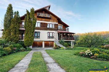 Vilă - 8 camere de vanzare EXTERIOR EST - Brasov anunturi imobiliare Brasov