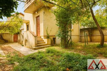 Vilă interbelică, pod mansardabil, elemente originale - în Vatra Luminoasă! anunturi imobiliare Bucuresti