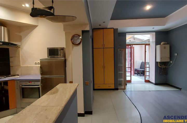 Apartament 3 camere de vanzare PIATA ARMATEI - Mures anunturi imobiliare Mures