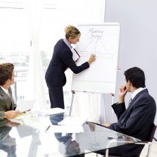 Trainerul care a “antrenat” echipa de la Microsoft vine la Business Edu