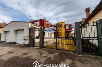 Unirii - Casa Zona Romcab - 600 mp - 1259 mp teren - Garaj dublu - piscina anunturi imobiliare Mures