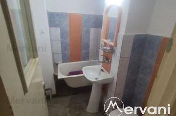 Apartament 2 camere de vanzare CENTRU - Prahova anunturi imobiliare Prahova