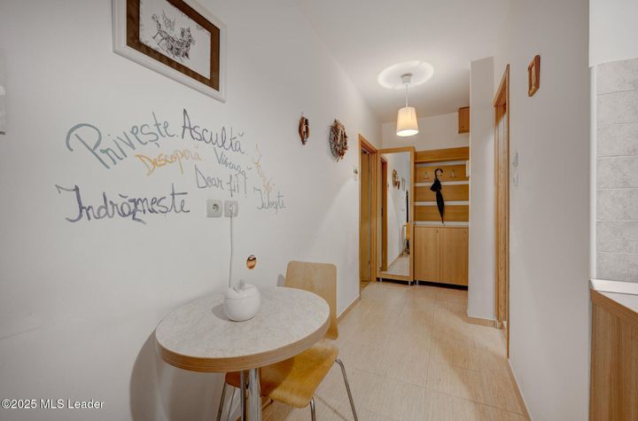 Garsoniera luminoasa, decomandata, etaj 2/4, bloc mixt 1981! anunturi imobiliare Bucuresti