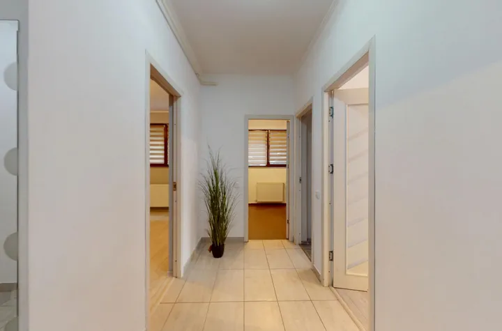 Apartament 3 camere de vanzare MILITARI - Bucuresti anunturi imobiliare Bucuresti