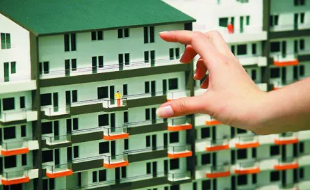 Scade cererea pentru “Prima casa”. De ce? Cum comentati?
