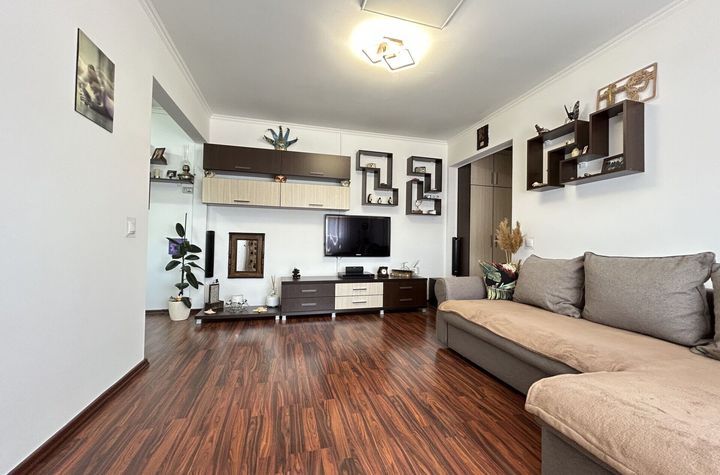 Apartament cu 3 camere Piata CET mobilat utilat modern - super pret anunturi imobiliare Constanta