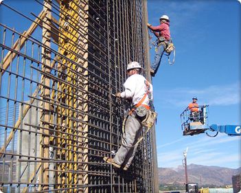 Românii au început să construiască mai mult şi să renoveze mai puţin