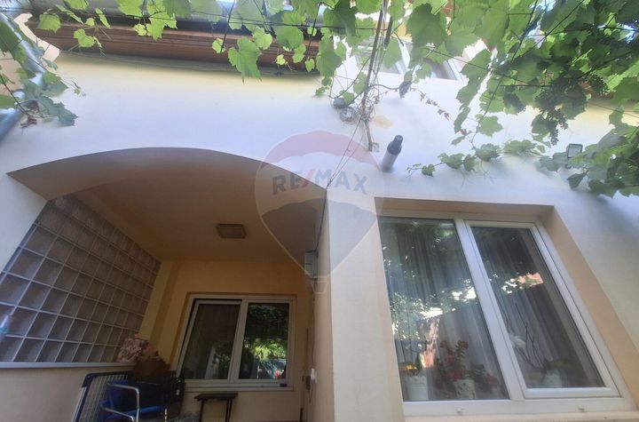 imobil cu curte , casa plus parter de casa în zona Sub Arini anunturi imobiliare Sibiu