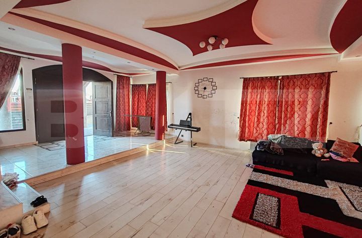 Vilă - 6 camere de vanzare DUMBRAVITA - Timis anunturi imobiliare Timis