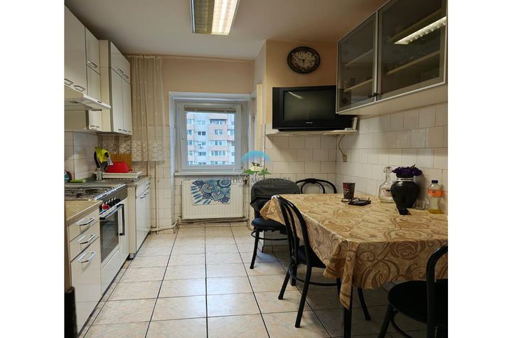Apartament 3 camere de vanzare MANASTUR - Cluj anunturi imobiliare Cluj