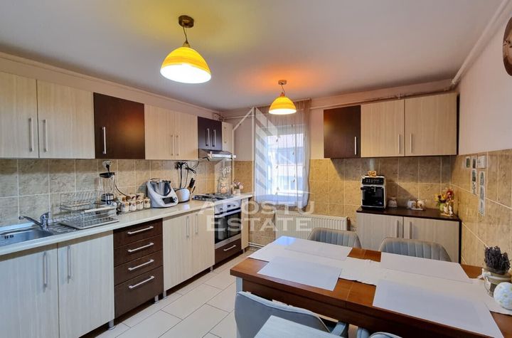 Apartament 2 camere, bloc anvelopat, centrala proprie, Calea Aradului anunturi imobiliare Timis