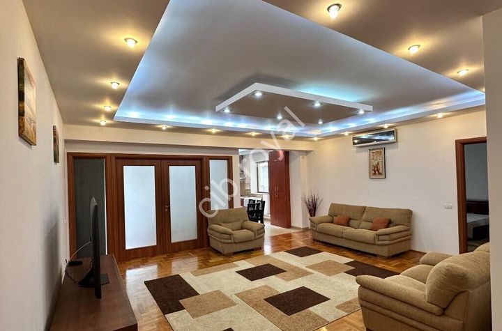 Inchiriez apt. 3 cam. Cartierul Francez-Sos. Nordului,Str. Virgil Madgearu,bl. 2007, 2min. Herastrau. anunturi imobiliare Bucuresti