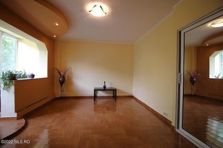 Apartament 4 camere de vânzare Bucuresti - Giurgiului