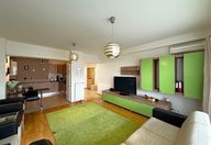 275.000 €, Apartament 3 camere