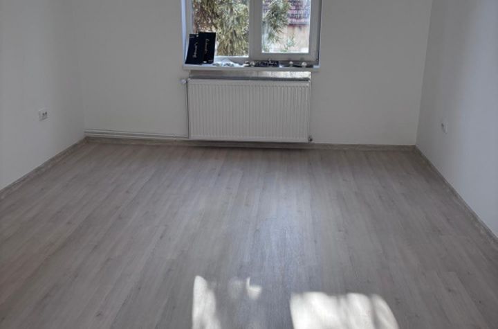 Apartament 2 camere de vanzare BARTOLOMEU - Brasov anunturi imobiliare Brasov