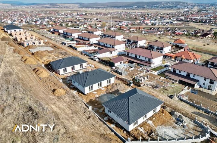 Casa 4 camere la cheie,130 mp,500 mp teren,cartier Unirii anunturi imobiliare Mures
