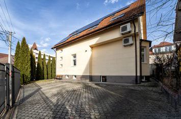 Birou de vanzare SUB ARINI - Sibiu anunturi imobiliare Sibiu