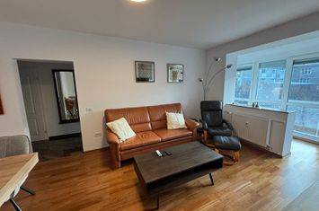 Vanzare apartament renovat doua camere mobilat/utilat Palatul Cotroceni anunturi imobiliare Bucuresti