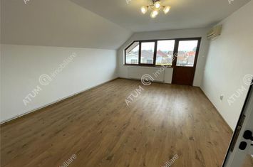 Vilă - 10 camere de vanzare TREI STEJARI - Sibiu anunturi imobiliare Sibiu