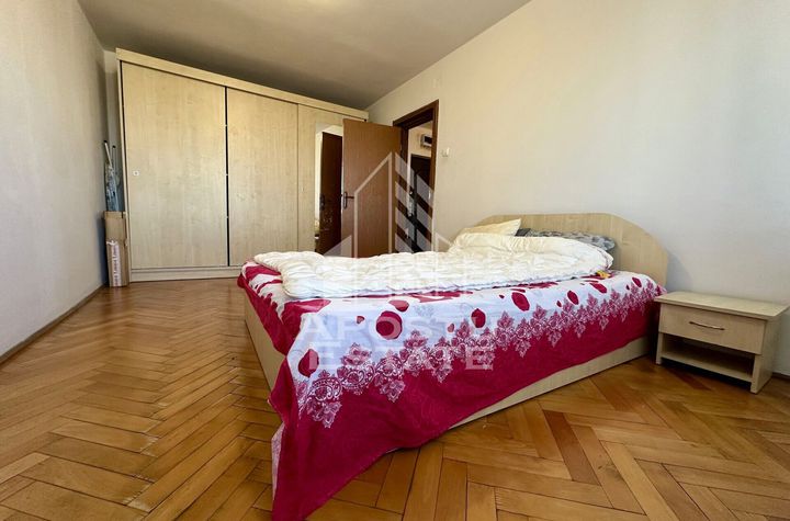 Apartament cu 3 camere, bloc cu lift, zona Sagului anunturi imobiliare Timis