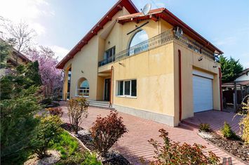 Casă - 8 camere de vanzare IANCU NICOLAE - Bucuresti anunturi imobiliare Bucuresti