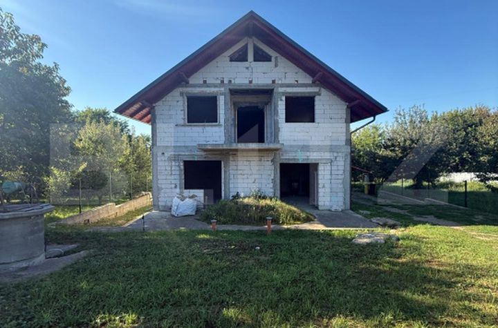 Vilă - 5 camere de vanzare SUCEAVA - Suceava anunturi imobiliare Suceava