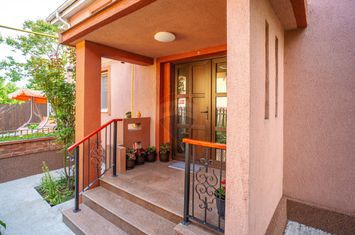 Casă / Vilă de Vânzare 200mp Teren 870mp Str. Soarelui - Valea Lupului anunturi imobiliare Iasi