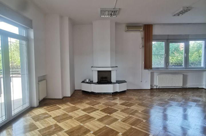Vilă - 10 camere de inchiriat PIPERA - Bucuresti anunturi imobiliare Bucuresti