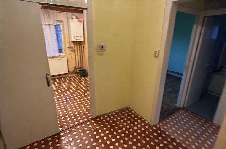 Apartament 2 camere de vanzare ARADULUI  - Timis anunturi imobiliare Timis