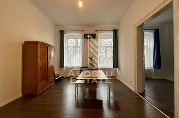 Apartament 3 camere, renovat, vedere la Bega, zona centrala anunturi imobiliare Timis